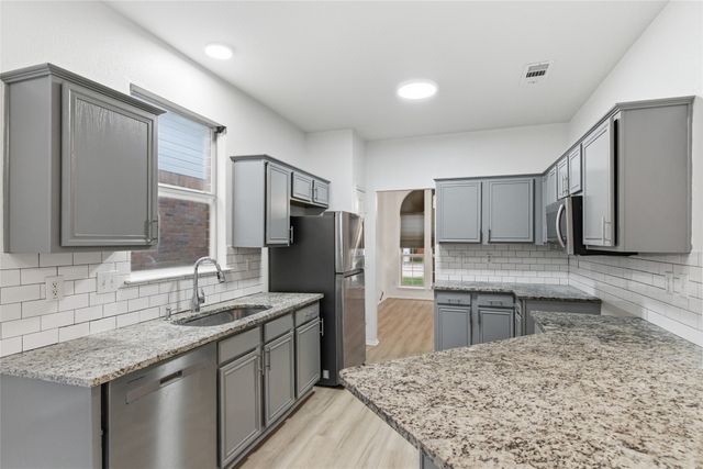 12917 Honey Locust Circle, Fort Worth, TX 76040