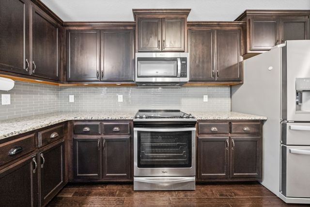 1217 Gentry Dr, Clarksville, TN 37043