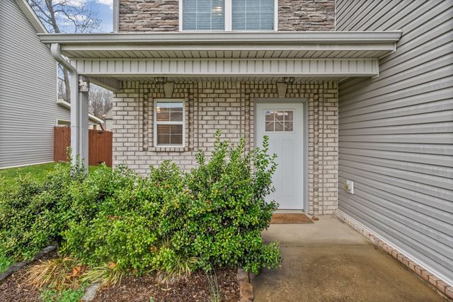 1217 Gentry Dr, Clarksville, TN 37043