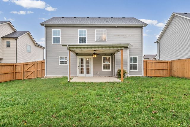 1217 Gentry Dr, Clarksville, TN 37043