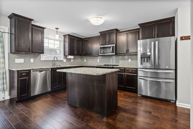 1217 Gentry Dr, Clarksville, TN 37043