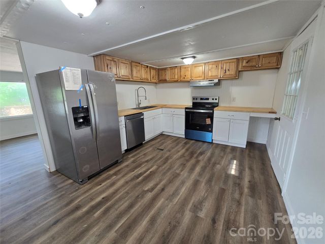 63 Sunnybrook Lane, Fletcher, NC 28732