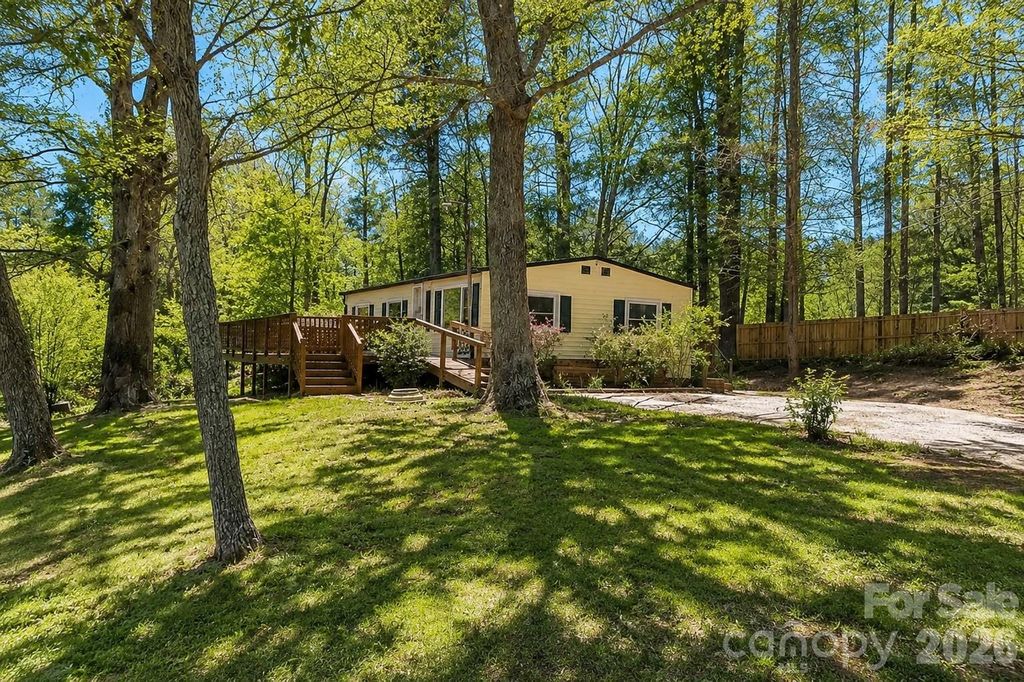 63 Sunnybrook Lane, Fletcher, NC 28732