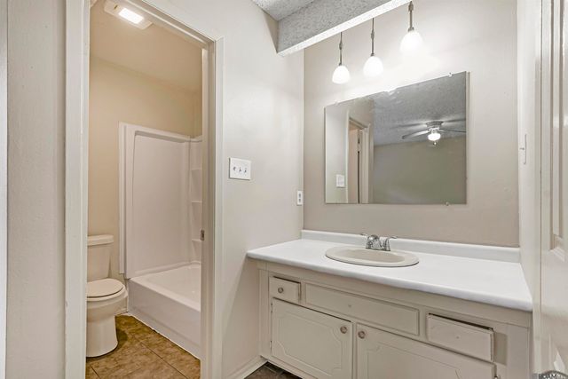 14004 Poydras Ave, Baton Rouge, LA 70810
