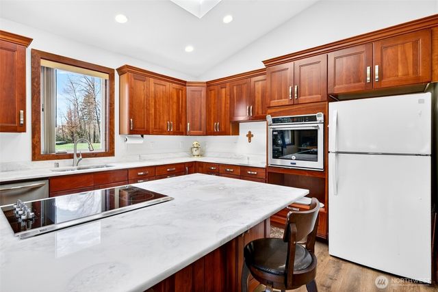 25218 SE 240th Street, Maple Valley, WA 98038