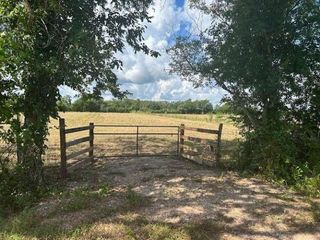 9411-9605 Heron Lane, Bellville, TX 77418