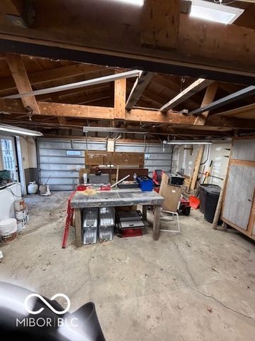 657 W Brookville Road, Fountaintown, IN 46130