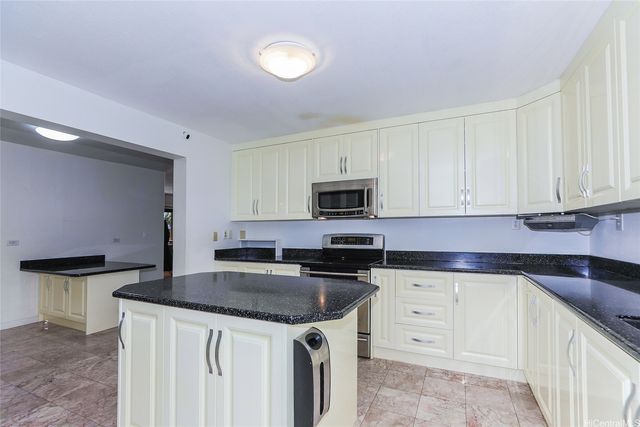 94-489 Mulehu Street, Mililani, HI 96789