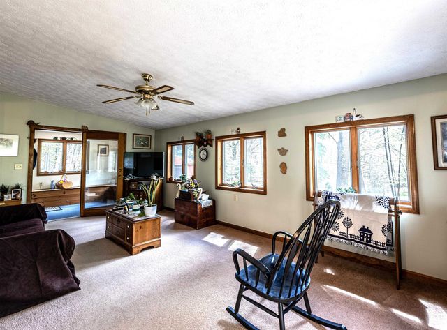 5 Twin Oaks Road, Sutton, NH 03221