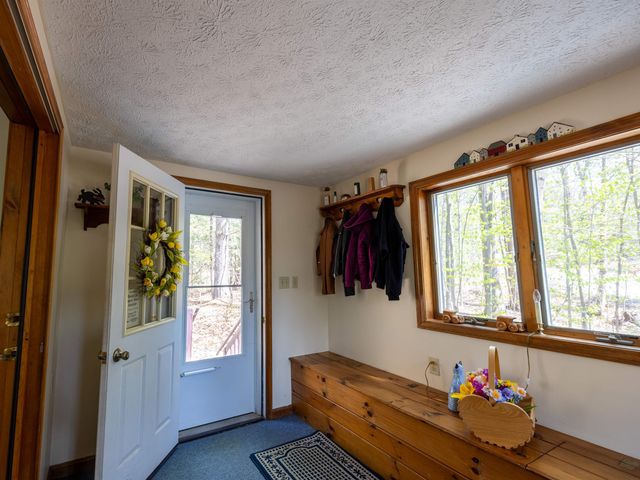 5 Twin Oaks Road, Sutton, NH 03221
