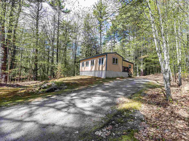 5 Twin Oaks Road, Sutton, NH 03221