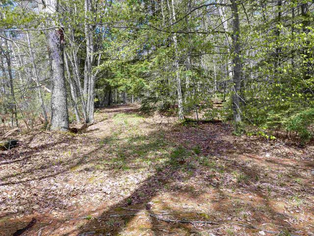 5 Twin Oaks Road, Sutton, NH 03221