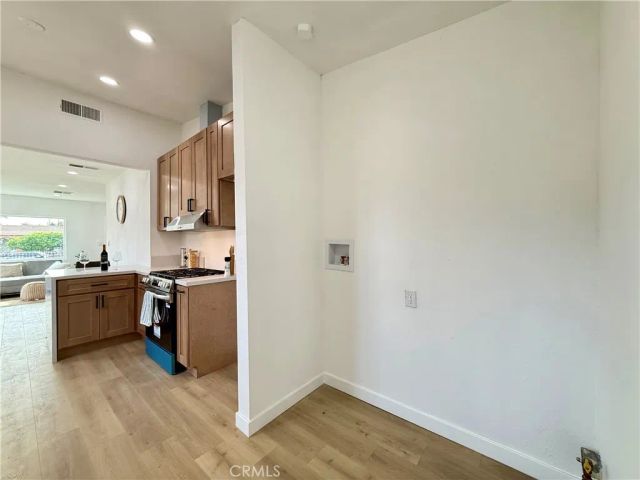 1327 W 97th Street, Los Angeles, CA 90044