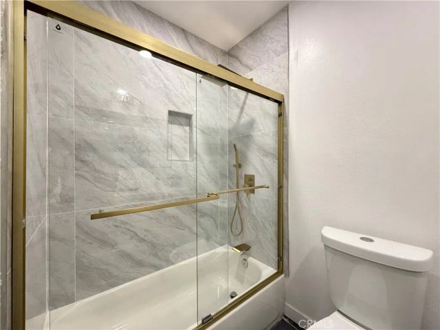 1327 W 97th Street, Los Angeles, CA 90044