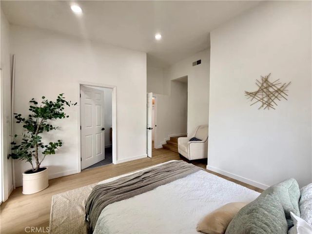 1327 W 97th Street, Los Angeles, CA 90044