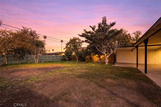 1327 W 97th Street, Los Angeles, CA 90044