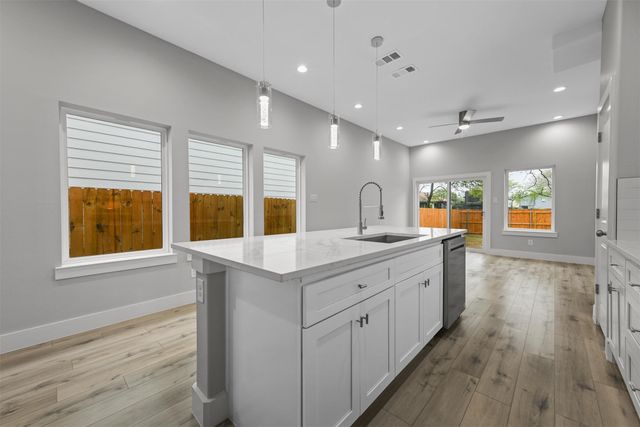 2507 Birmingham Avenue, Dallas, TX 75215