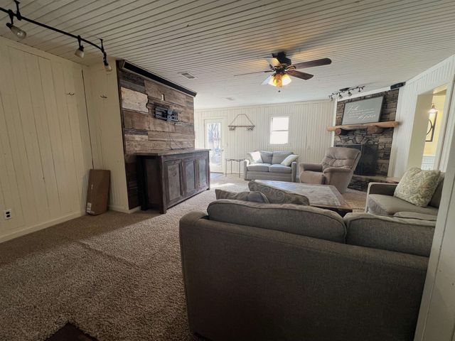 17369 Hwy 66, Mountain View, AR 72560