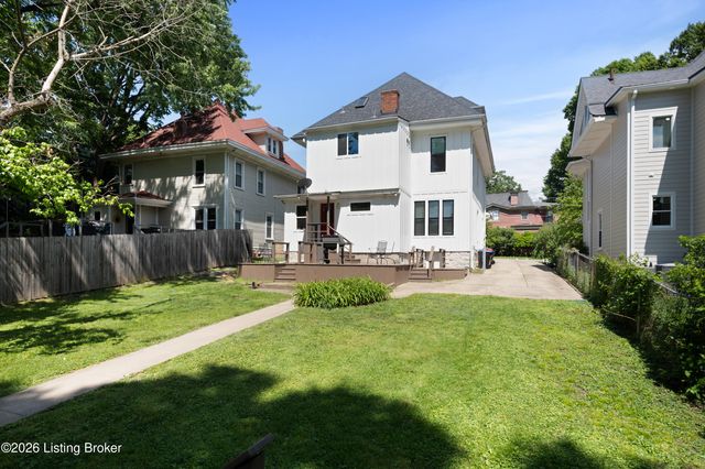 202 Crescent Ct, Louisville, KY 40206