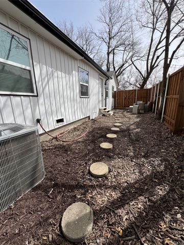 1007 Gallagher Street, Dallas, TX 75212