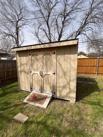 1007 Gallagher Street, Dallas, TX 75212