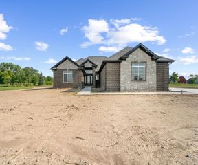 8513 Cobblestone Drive, Newport, MI 48166