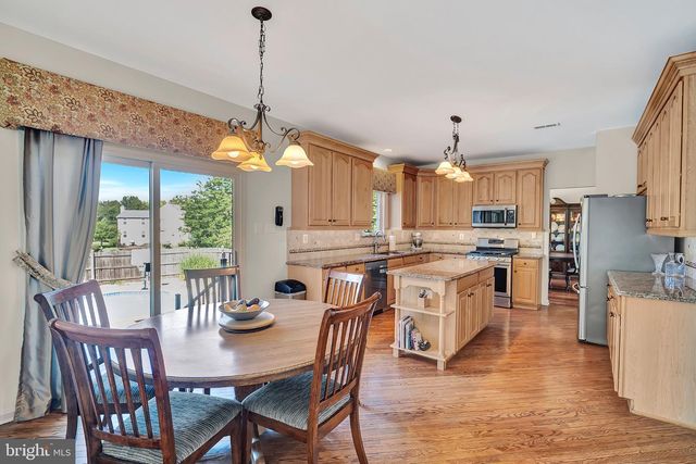 7 ANDERSON LN, Robbinsville, NJ 08691