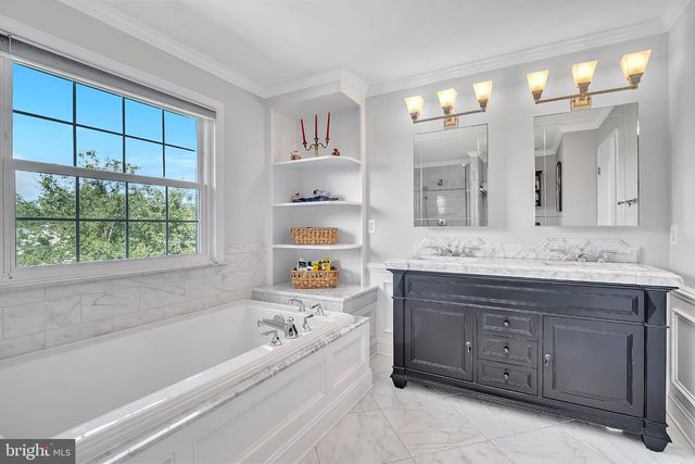 7 ANDERSON LN, Robbinsville, NJ 08691