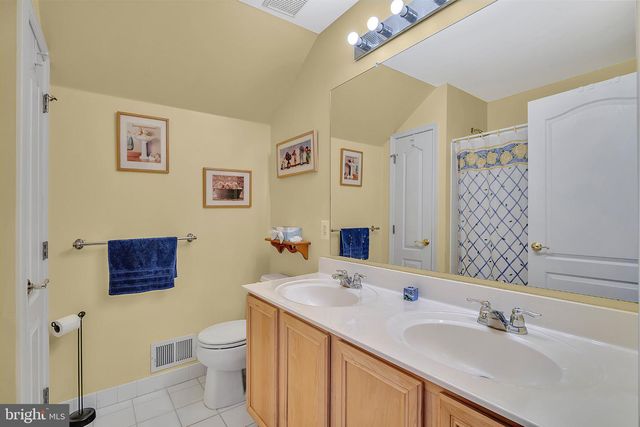 7 ANDERSON LN, Robbinsville, NJ 08691