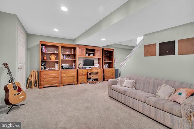 7 ANDERSON LN, Robbinsville, NJ 08691