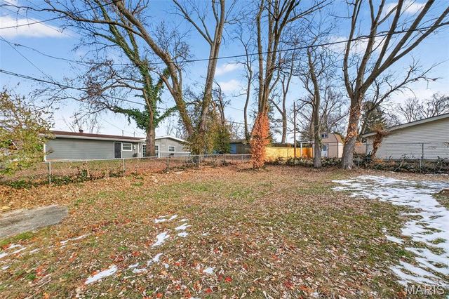 3135 Durwood Drive, Florissant, MO 63033