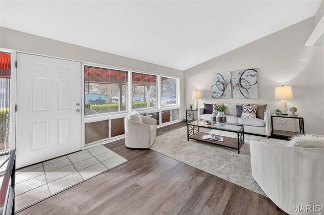 3135 Durwood Drive, Florissant, MO 63033