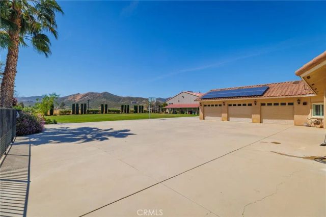 30550 Stein Way, Hemet, CA 92543
