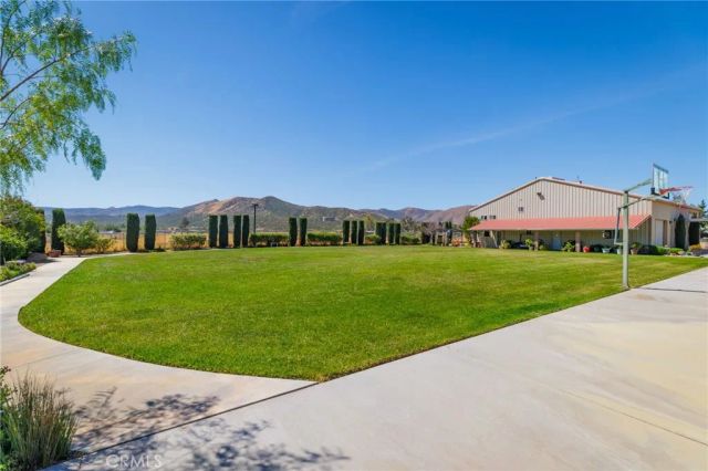 30550 Stein Way, Hemet, CA 92543