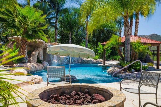 30550 Stein Way, Hemet, CA 92543