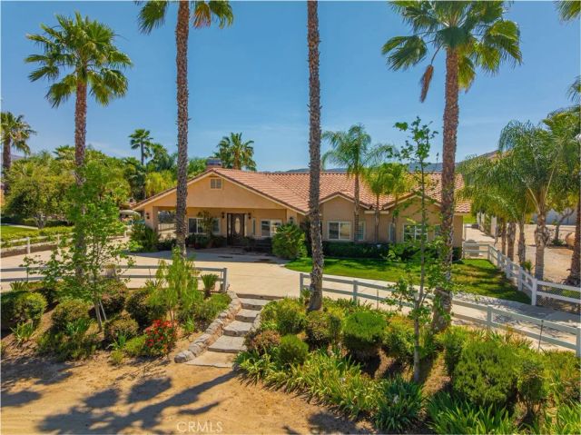 30550 Stein Way, Hemet, CA 92543