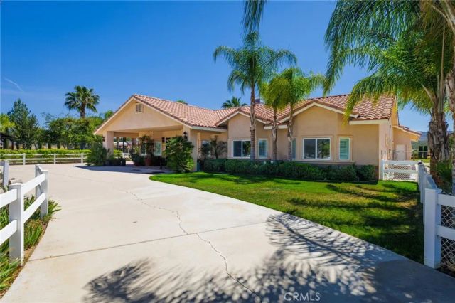 30550 Stein Way, Hemet, CA 92543