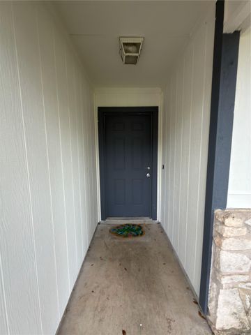 5601 Porsche LN, Austin, TX 78749