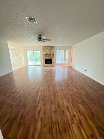 5601 Porsche LN, Austin, TX 78749