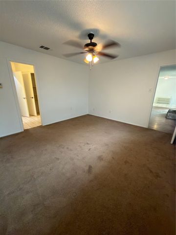 5601 Porsche LN, Austin, TX 78749