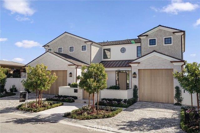 702 Saint James Place, Newport Beach, CA 92663