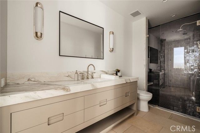 702 Saint James Place, Newport Beach, CA 92663