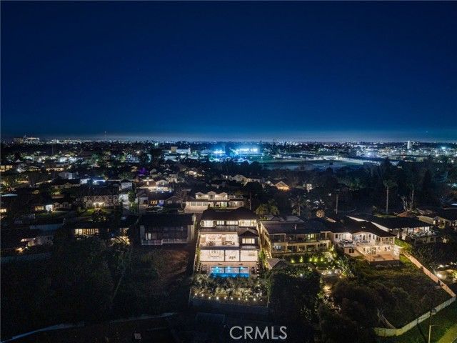 702 Saint James Place, Newport Beach, CA 92663