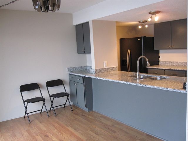 820 Cliffs Drive Unit: 306, Ypsilanti, MI 48198