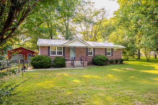 190 Blackwell Dr, Hohenwald, TN 38462