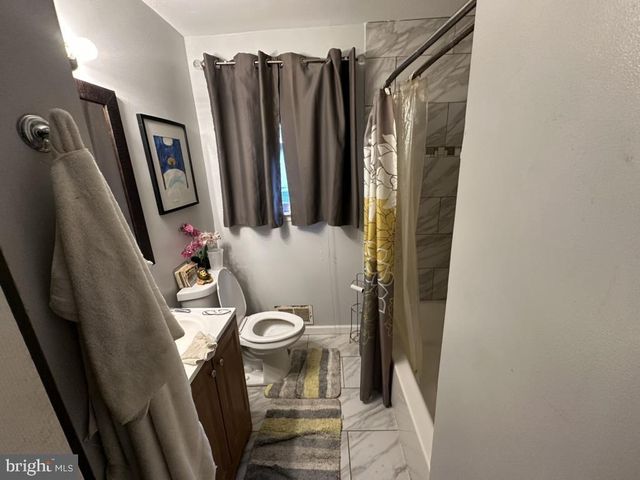 905 KAYAK AVE, Capitol Heights, MD 20743