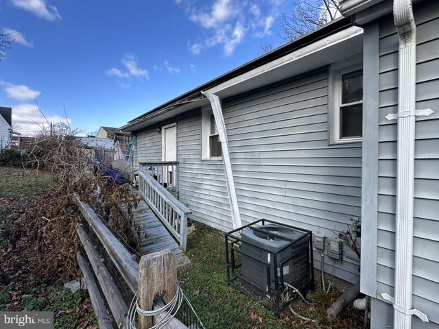 905 KAYAK AVE, Capitol Heights, MD 20743