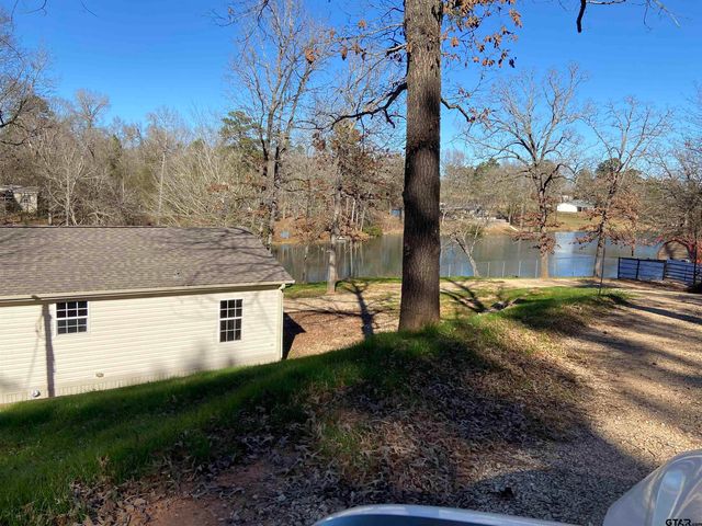 58 Florey Lake, Kilgore, TX 75662