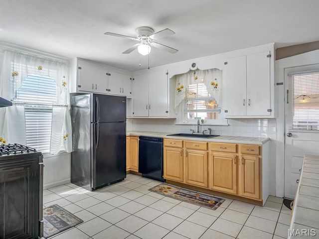 1031 S Charles Street, Belleville, IL 62220