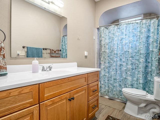 1031 S Charles Street, Belleville, IL 62220